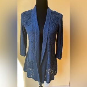 westport tops size XS Cover Up Tunic Blue Long Sleeve Stretch Embroidered Soft